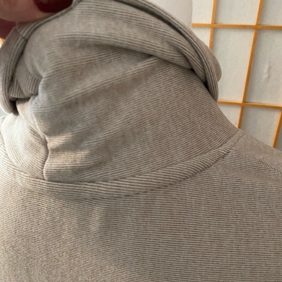 RBX Active Women's Quilted Oatmeal Beige Cowl Neck Large Pullover Tunic Small ? - Picture 4 of 9